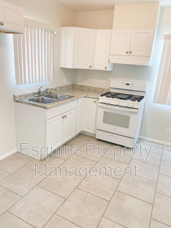Photo - 309 Hill St Unit #B