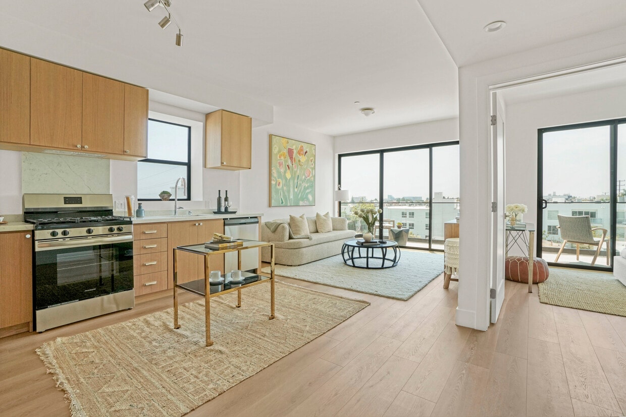 Floor Plan - Front Unit