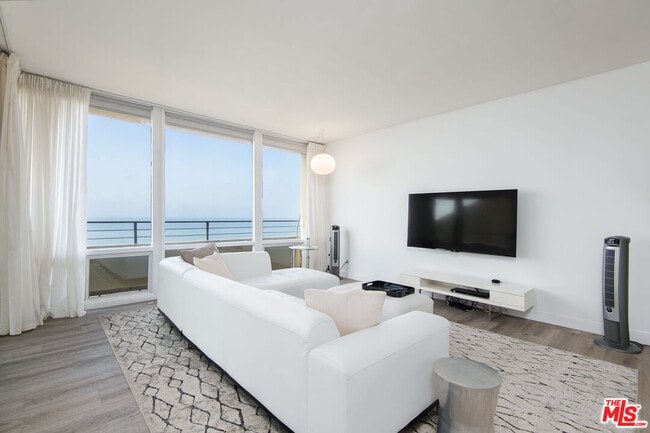 Photo - 18063 W Coastline Dr Unit 3