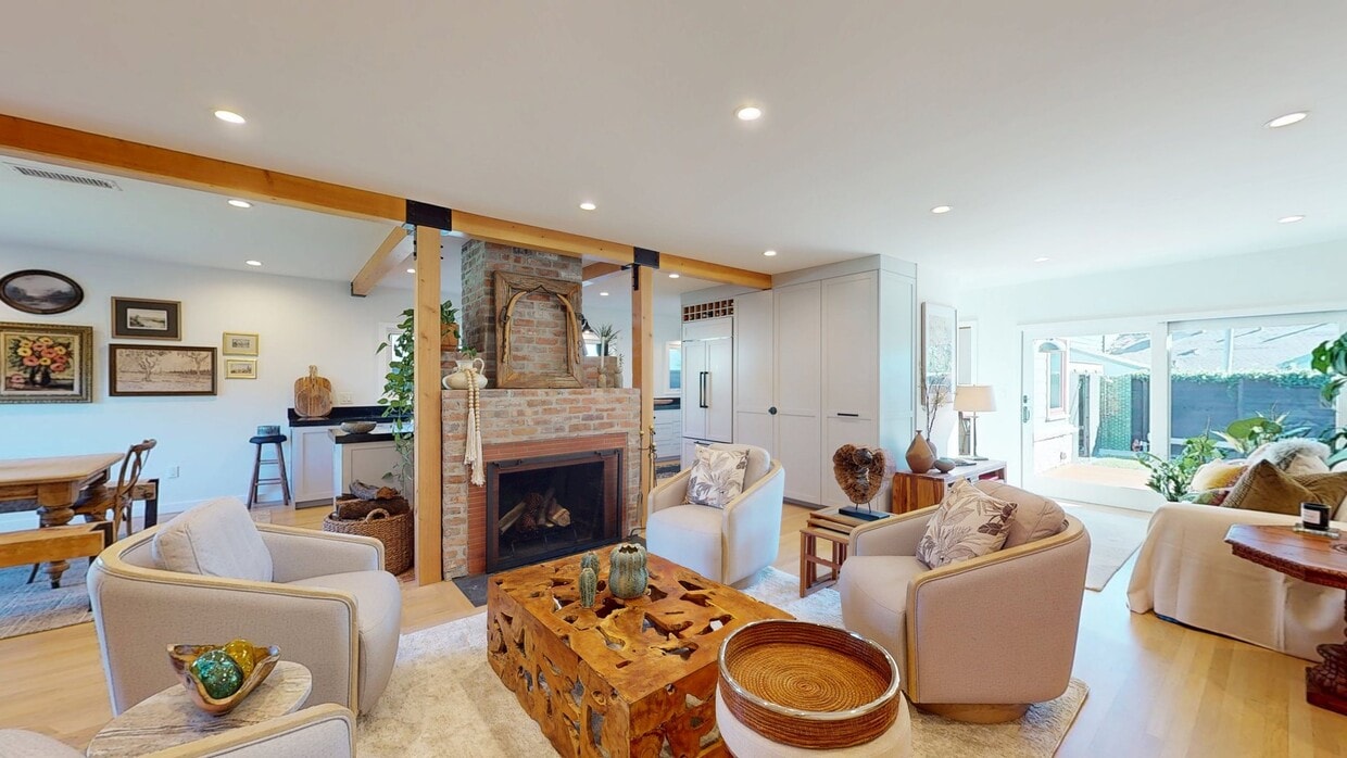 3D Tour - 11314 Homedale St