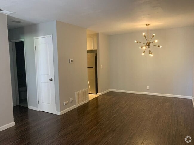 Building Photo - Great One-Bedroom Condo In Palm Springs