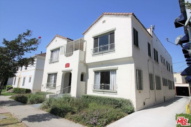 Building Photo - 329 N Ogden Dr