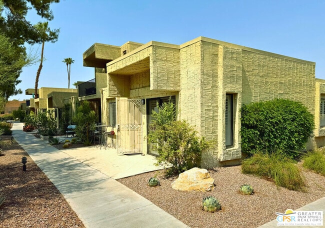 Building Photo - 5304 Los Coyotes Dr Rental