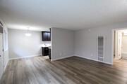 Photo - Villa Lago Apartments