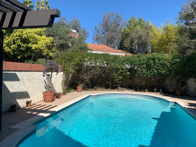 Photo - 2785 Claray Dr
