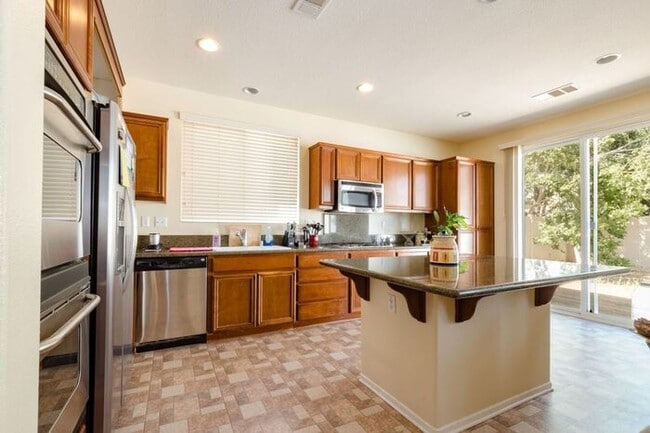 4 Bed Home for Rent Palmdale CA 93551 - 4 Bed Home for Rent Palmdale CA 93551