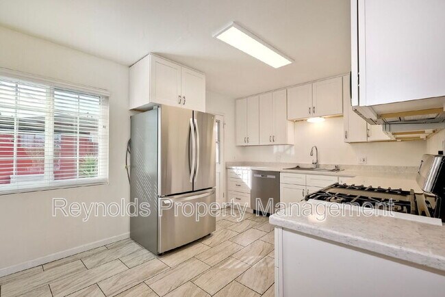 Photo - 3341 Chamoune Ave