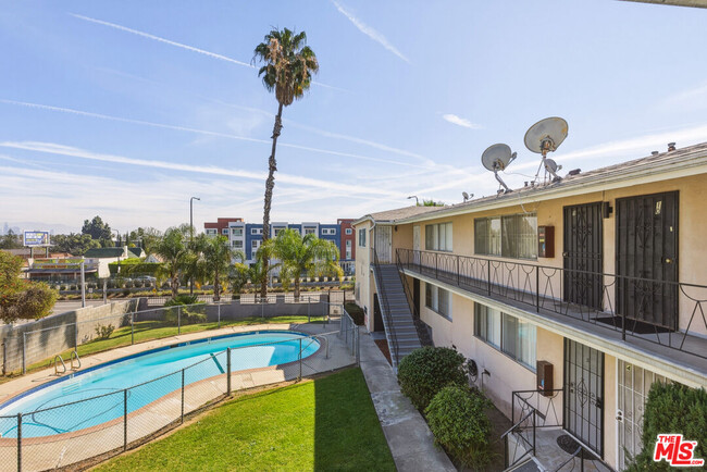 Photo - 5117 Crenshaw Blvd Unit 12