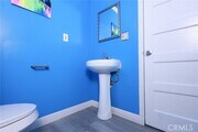 Photo - 1033 W 62nd St