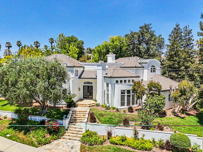 Photo - 3907 Peartree Pl