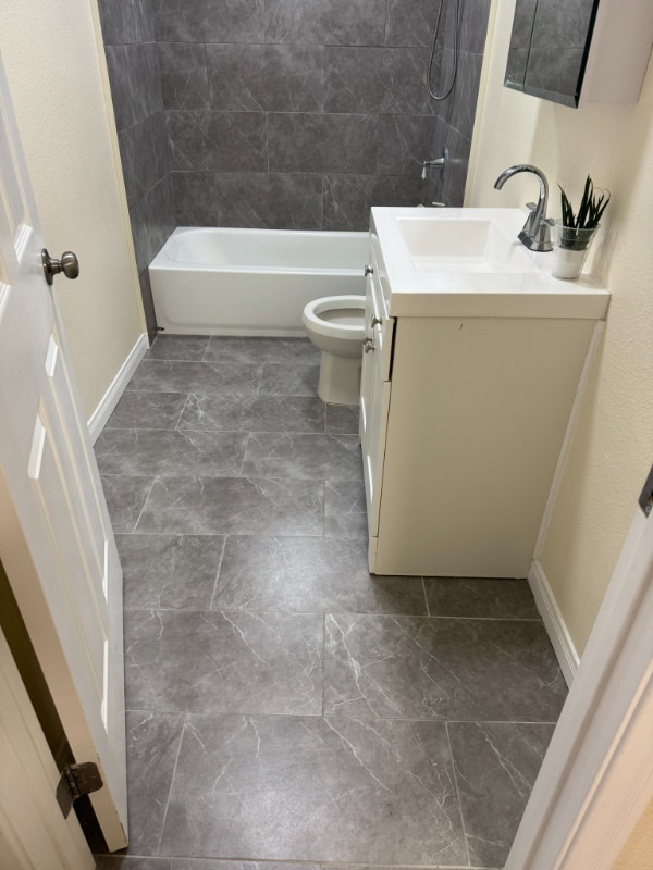 Photo - 2918 Beverly Blvd Unit 2920