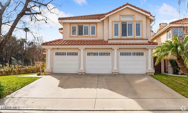 Building Photo - 5 bed, 3 bath home in desirable Wood Ranch...