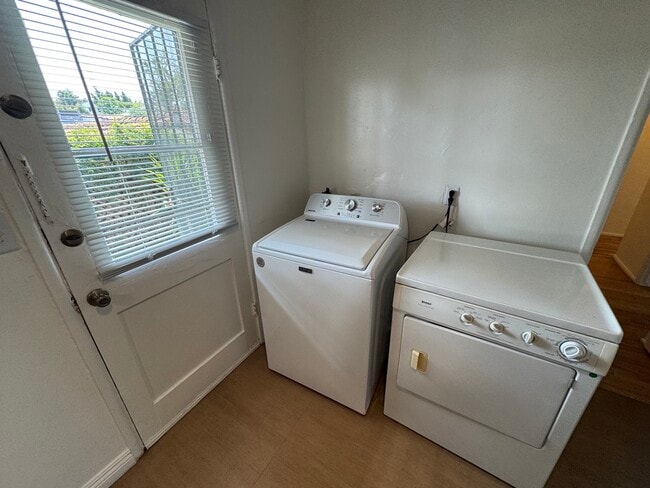 Photo - 906 Alandele Ave Unit 902
