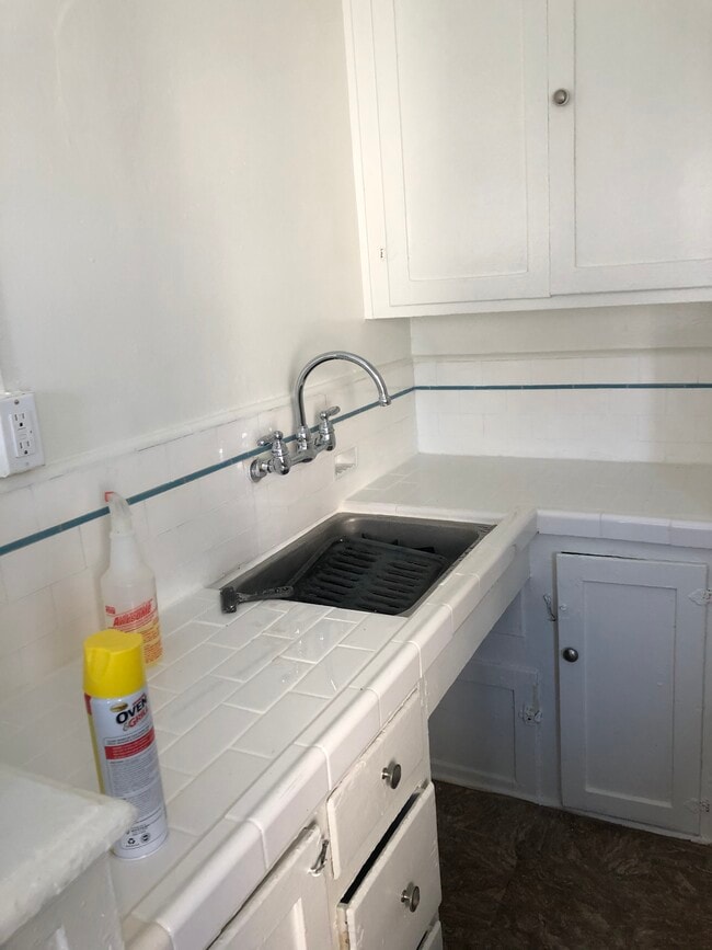 Photo - 545 S Hobart Blvd Unit 303