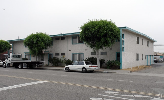 Photo - 12318 Birch Ave.