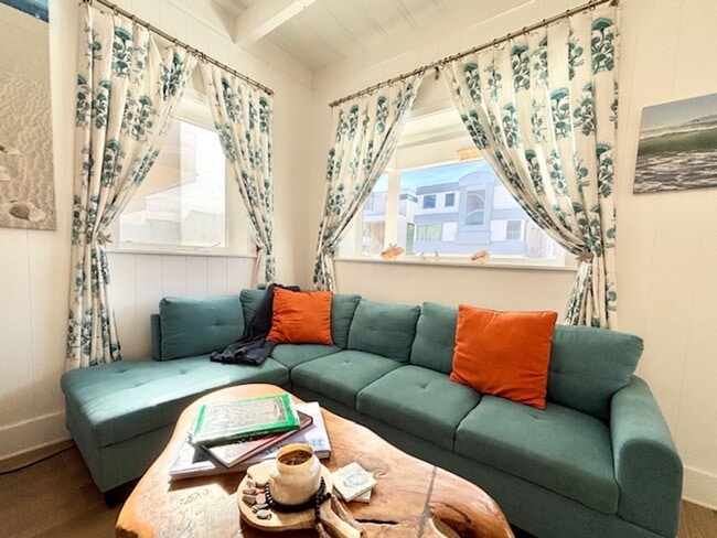 Photo - 3628 Ocean- MFR Unit 1