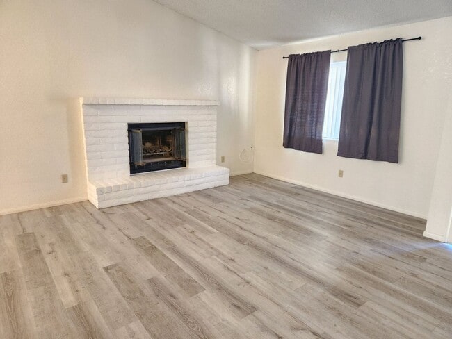 Photo - COMING SOON! Must See!!! Nice house at the end of a Cul de Sac!