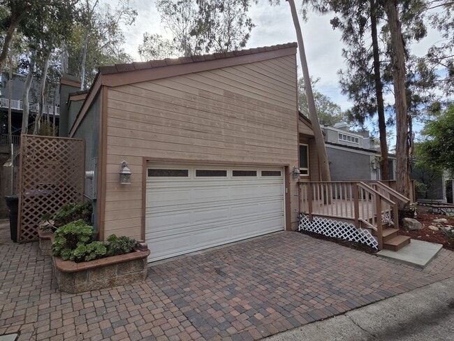 Photo - 24776 Glenwood Dr