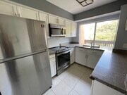 kitchen - 7962 Mission Center Ct Unit #E