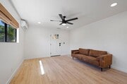 Photo - 4885 Randall St Unit 1