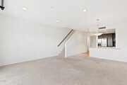 Photo - 931 E Walnut St Unit 311