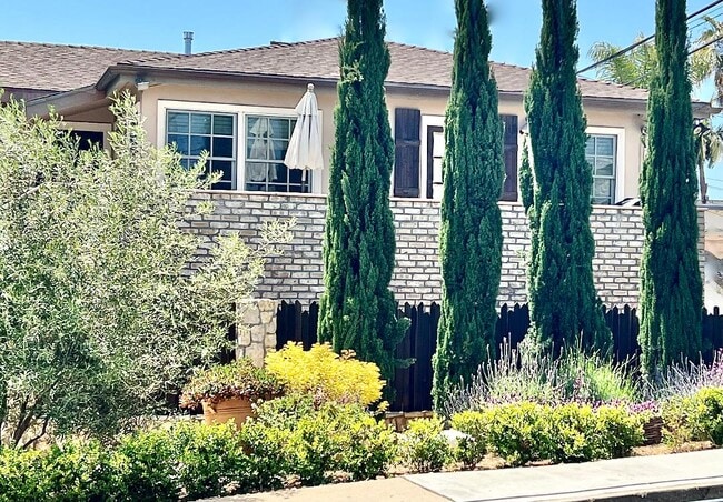 Photo - 4256 Noyes St