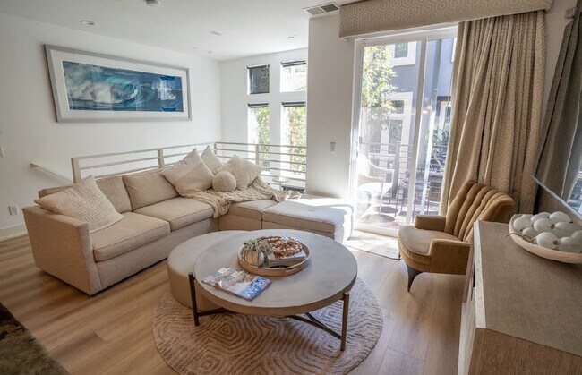 Photo - 7851 Inception Way