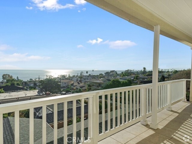 Building Photo - 289 Wave St Unit C Rental