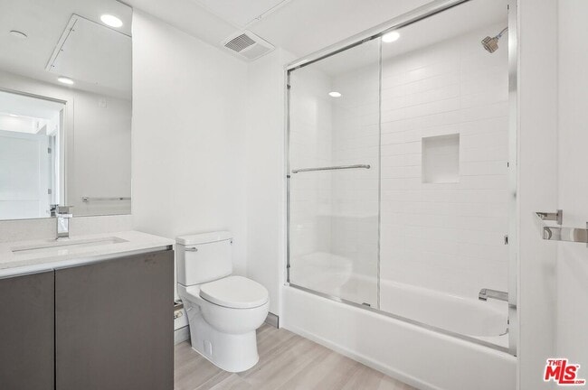 Photo - 1814 Federal Ave Unit 503