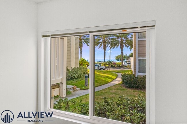 Photo - Remodeled 2 Bed, 2 Bath Condo with Ocean V...