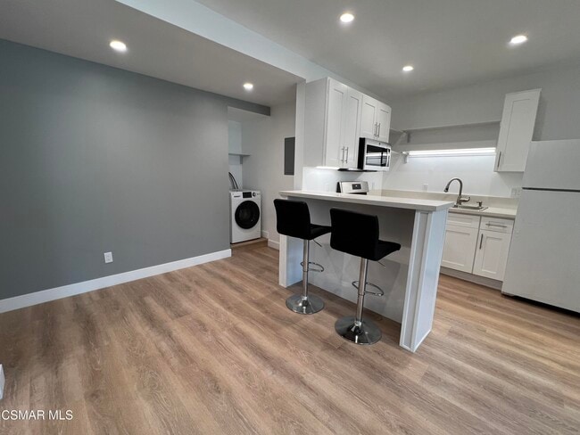 Photo - 1666 Stoddard Ave