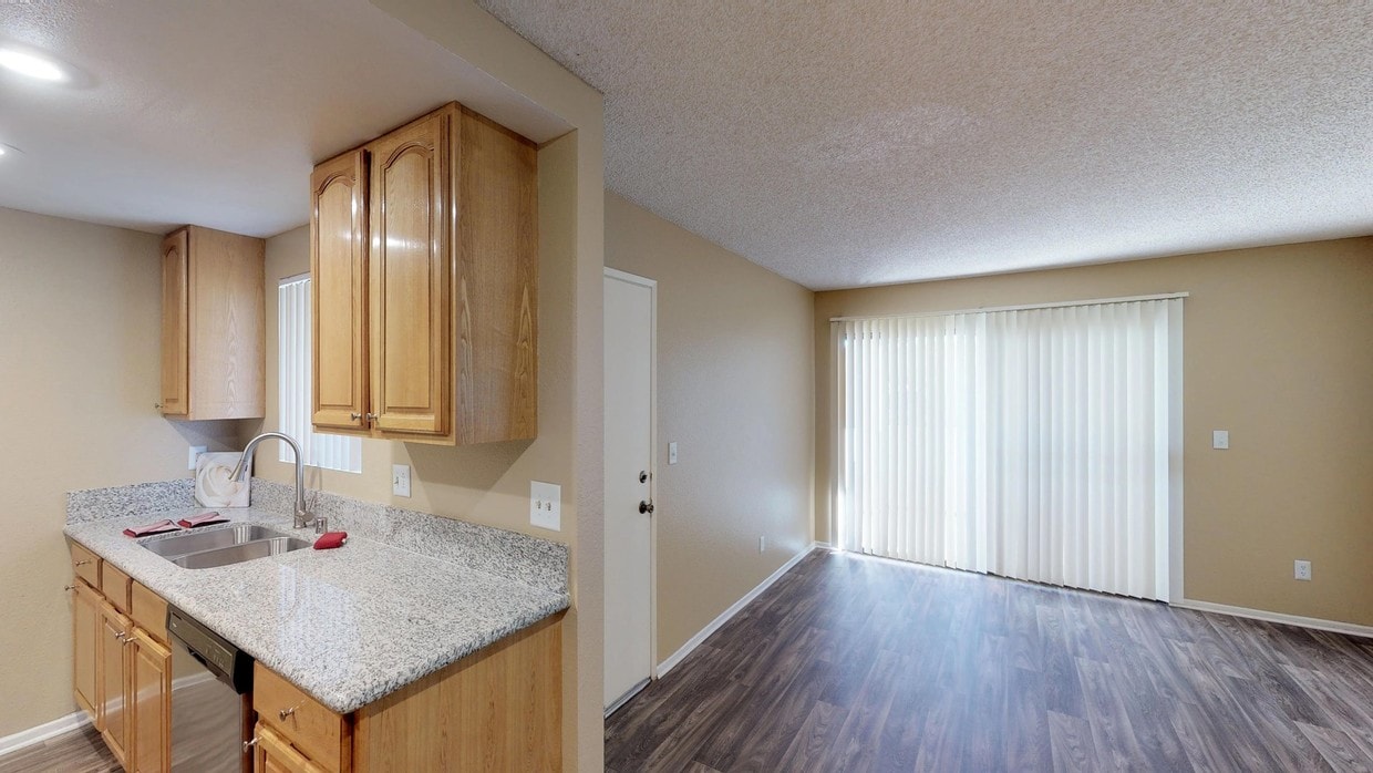 3D Tour - Mountain View Mansion