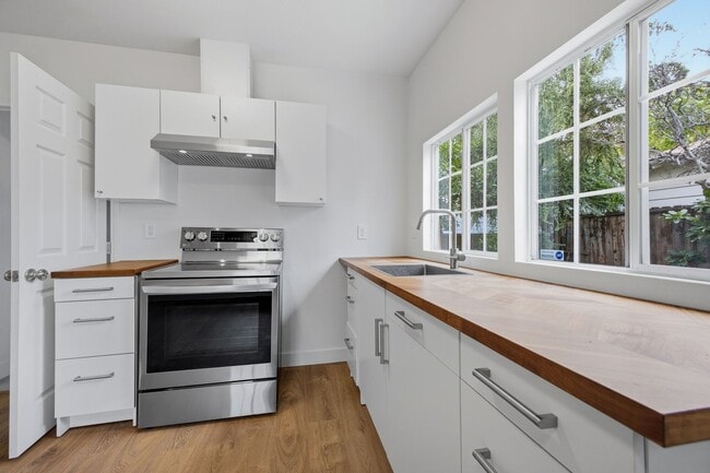 Photo - 570 W Montana St Unit 570 Montana