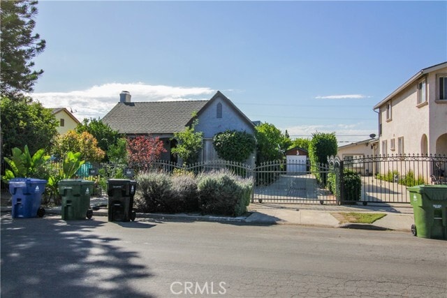 Building Photo - 5226 Range View Ave