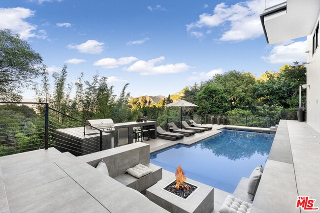 Photo - 7317 Caverna Dr