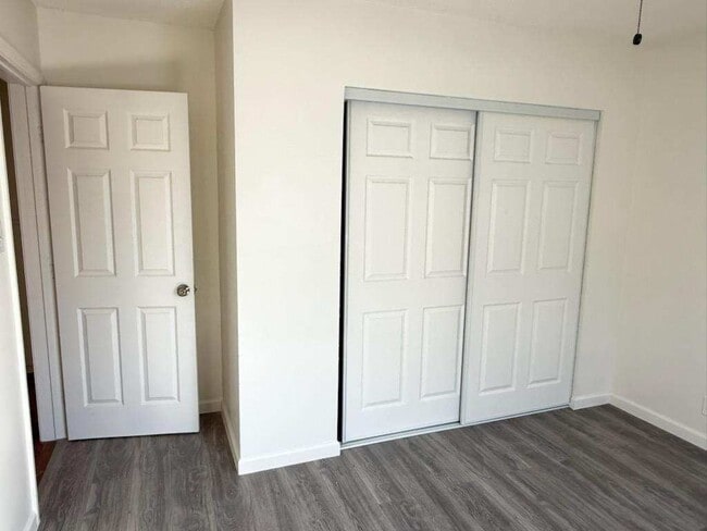 Photo - 2627 East 4th St