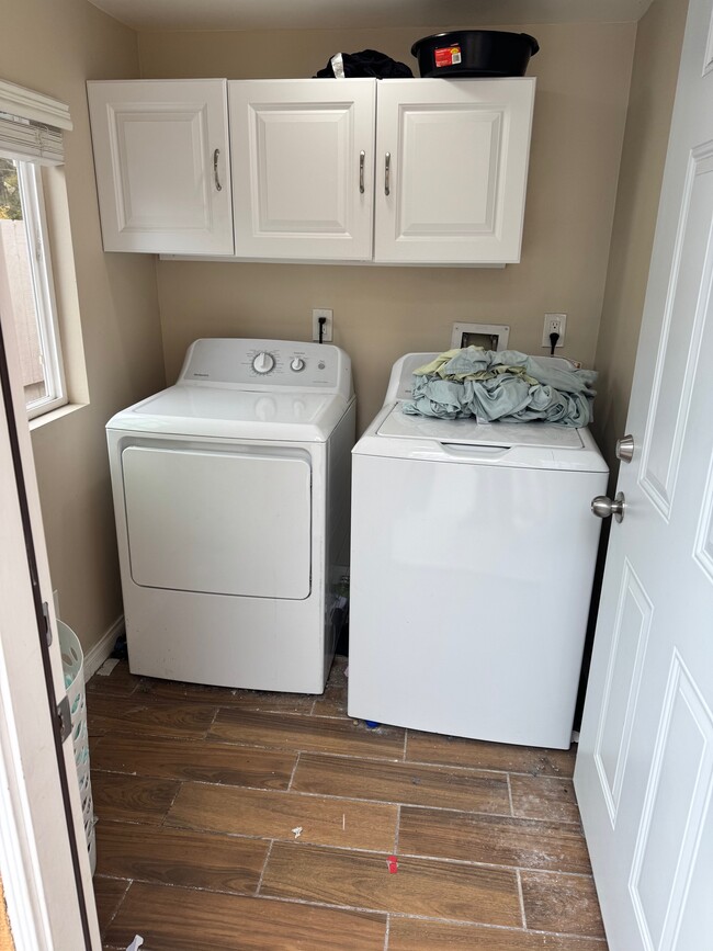 Photo - 4442 Delta St