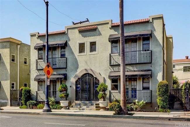 Photo - 219 Redondo Ave Unit A