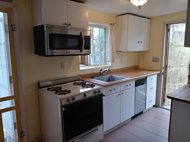 Photo - 12311 Marine St