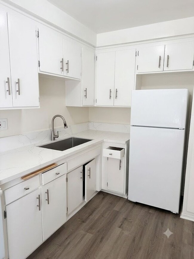 Photo - 13637 Cordary Ave