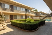 Courtyard - Kittridge Apartments