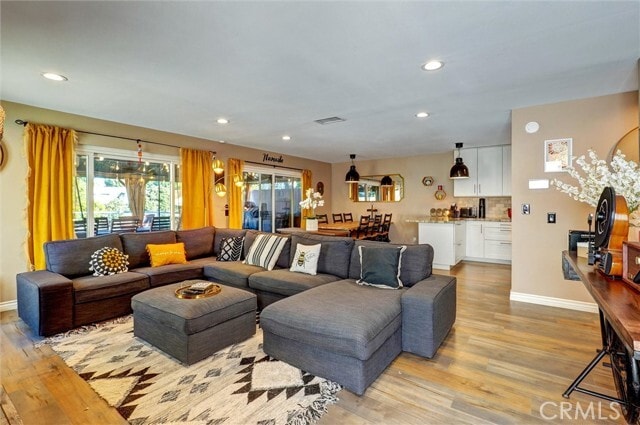 Photo - 30767 Canwood St