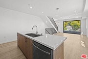 Photo - 2123 Cloverdale Ave