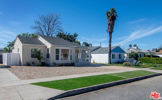 Photo - 17638 Welby Way