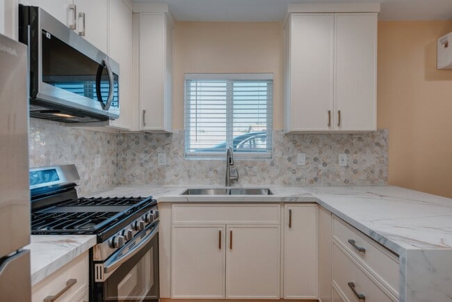 Photo - 2703 W Alondra Blvd Unit A