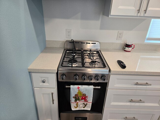 Photo - Fully Furnished 1 Bedroom, 1 Bathroom ADU In Fountain Valley! Call Today