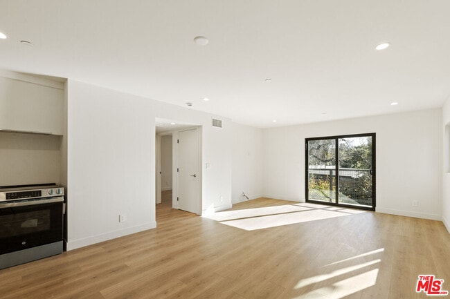 Photo - 2845 Marsh St Unit 1/2