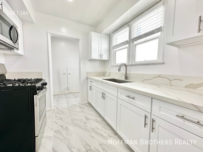 Building Photo - 11510 Cumpston St