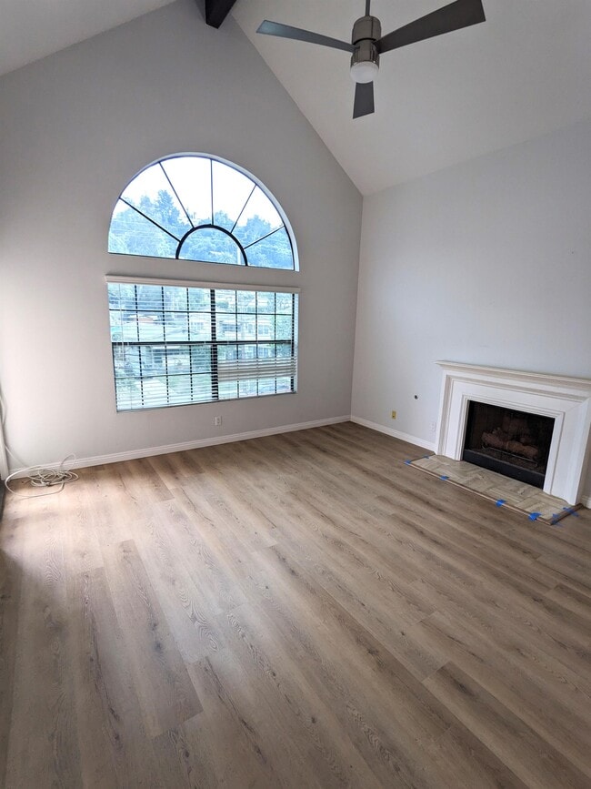 Photo - 130 Monterey - 319#319