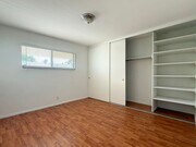 Photo - LB1702 (lease only) Unit 4